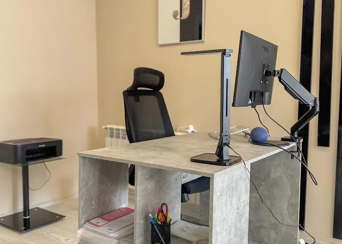 Elite Business With Free Gym Pass, Street Parking And Full Office Setup Appartement Plovdiv