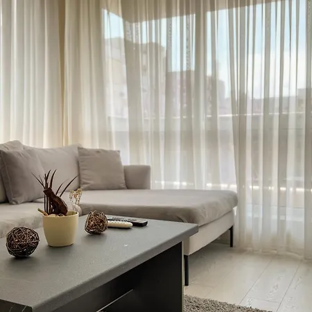 Elite Business With Free Gym Pass, Street Parking And Full Office Setup * Płowdiw