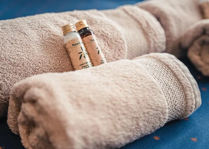 公寓 Elite Business With Free Gym Pass, Street Parking And Full Office Setup *