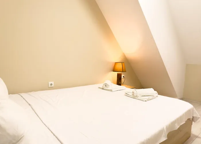 Elite Business With Free Gym Pass, Street Parking And Full Office Setup *